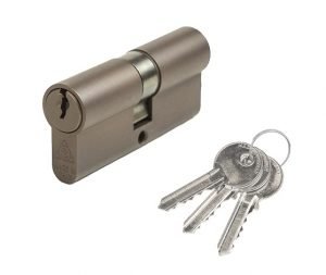 Spalvoti cilindrai: Titanas