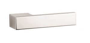 Rankena APRILE Carlina RT7S Poliruotas chromas